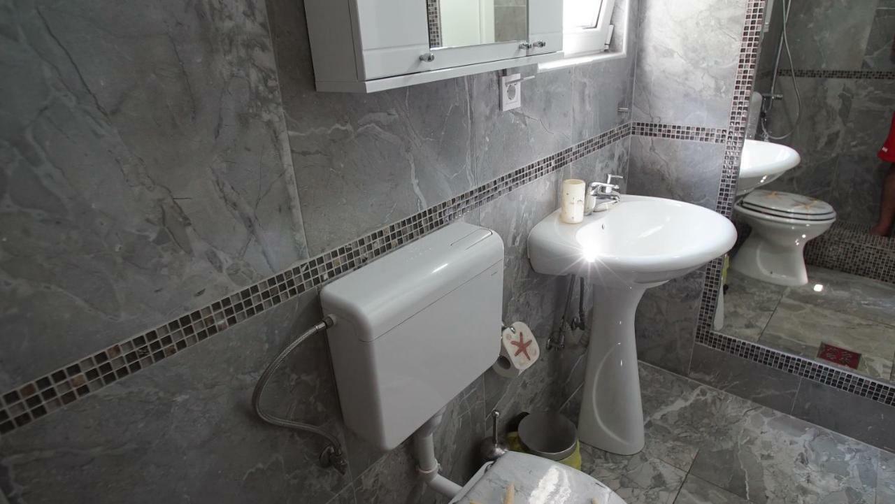 Penthouse Stoliv New Spa-Pool Villa Is Located 5M From The Sea, Exclusive Terrace,Private Jetty Wih Sunbeds, Pebble Beach, Secluded Location Total Area 375M2 At Your Disposal Kotor Extérieur photo