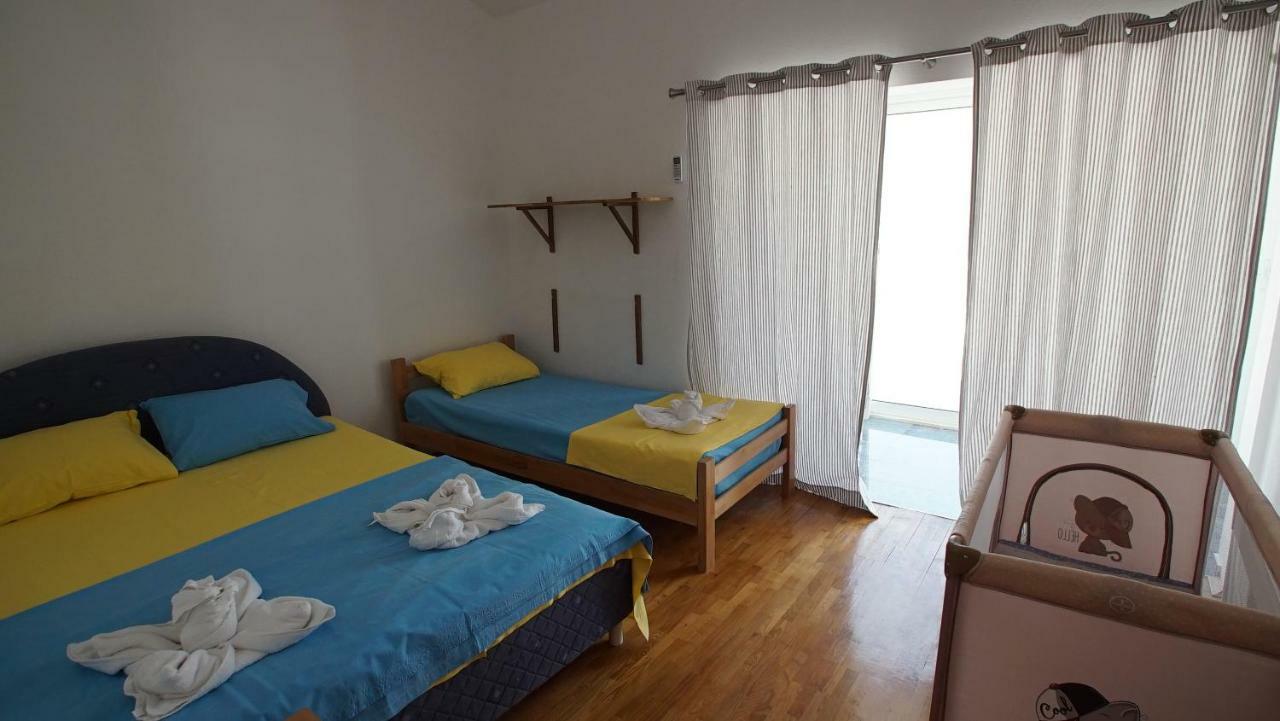 Penthouse Stoliv New Spa-Pool Villa Is Located 5M From The Sea, Exclusive Terrace,Private Jetty Wih Sunbeds, Pebble Beach, Secluded Location Total Area 375M2 At Your Disposal Kotor Extérieur photo